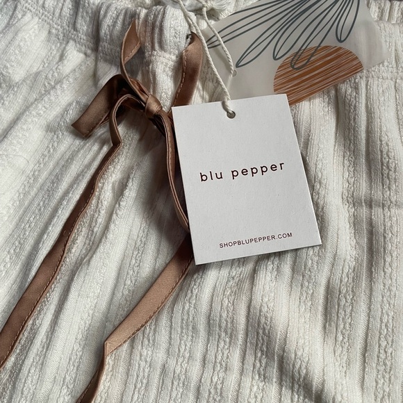 NWT Blu Pepper Two-Piece Cardigan and Jogger Lounge Set Cream — Size Medium - Picture 8 of 13